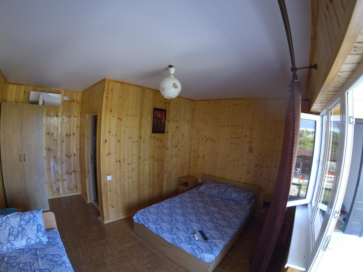 Guest House On Sayat-Nova 7A Alakhadzi Екстер'єр фото